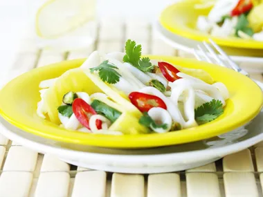 squid and green papaya salad