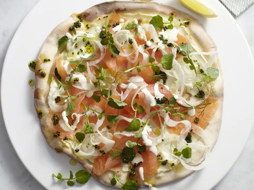 Smoked salmon and crème fraîche pizza