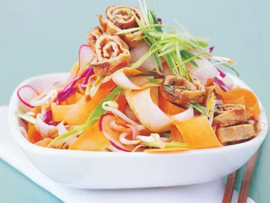 OMELETTE SALAD
