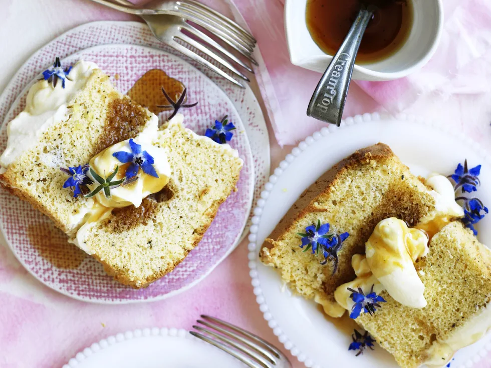 Lemon and earl grey CHIFFON SYRUP CAKE
