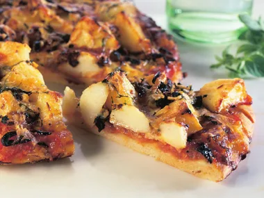 roast garlic and potato pizza