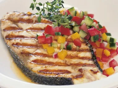 Fish cutlets with salsa