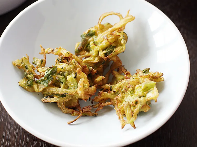Onion and zucchini fritters