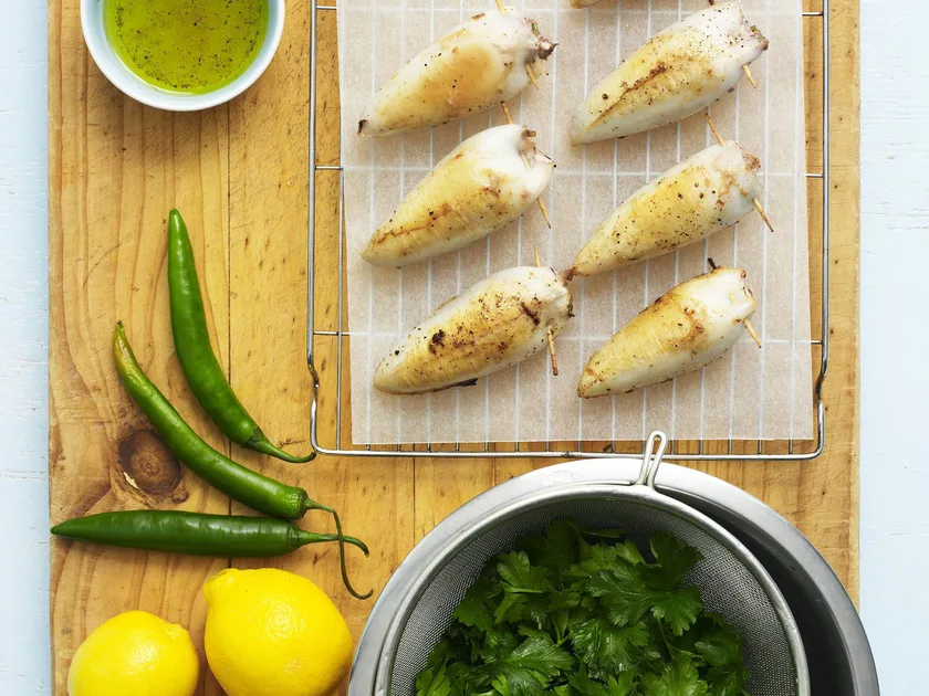 Squid with pork and pistachios