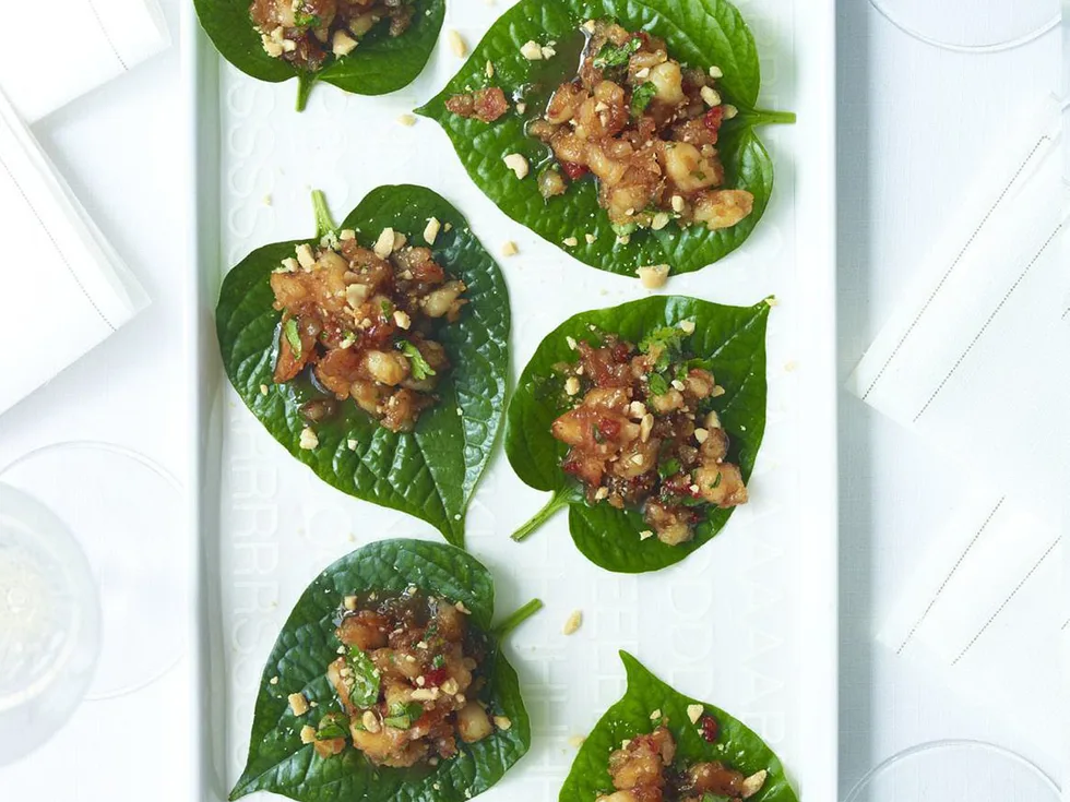 betel leaves with sticky prawns and peanuts