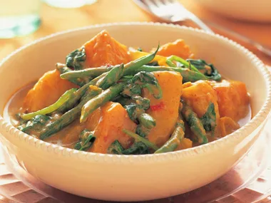 Potato and vegetable curry