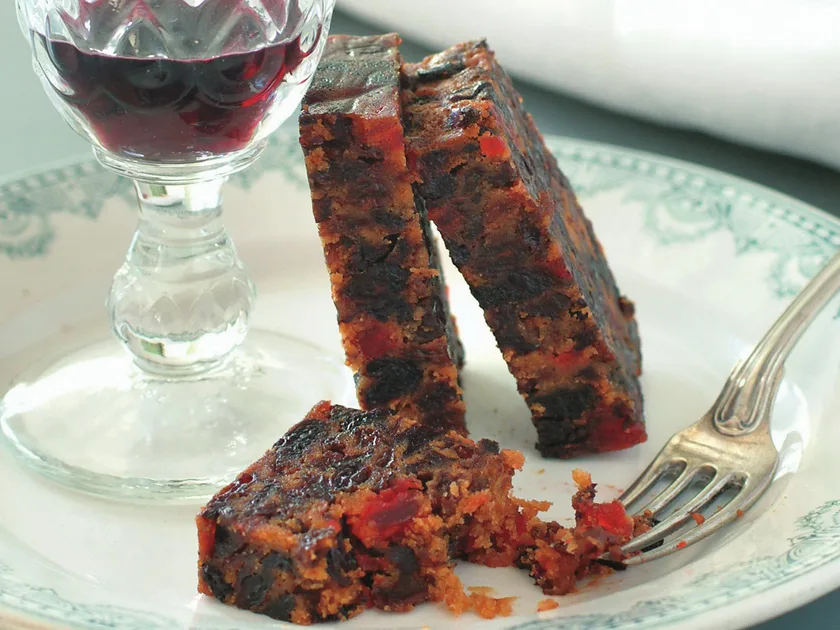 Super-moist rich fruit cake