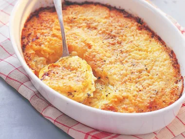 Creamed potatoes with rosemary and cheese