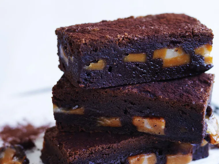 caramel chocolate brownie