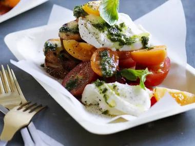 heirloom tomato and mozzarella salad