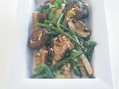 Mushroom and asparagus salad