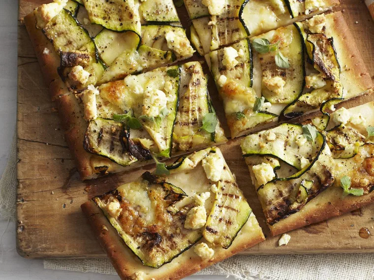 ZUCCHINI AND FETTA PIZZA