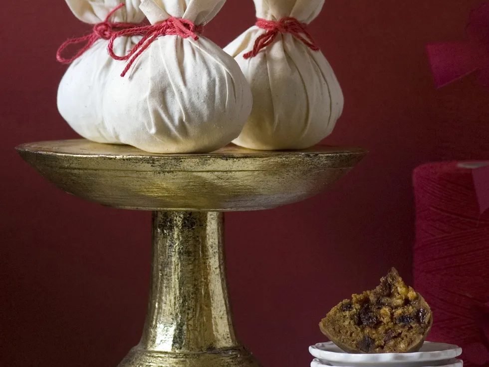 mini brandyapricot puddings