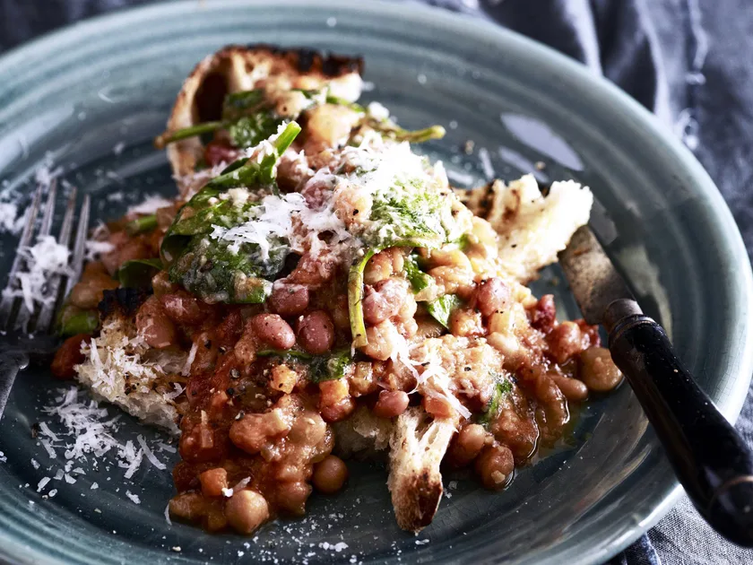 Parmesan, spinach and bean ragù