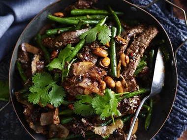 BEEF CURRY WITH COCONUT RICE