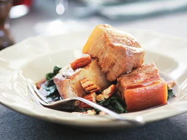 MAPLE SYRUP-FLAVOURED PORK BELLY WITH PECANS