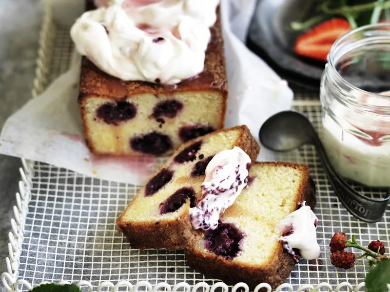 Blackberry lemon cake with blackberry fool