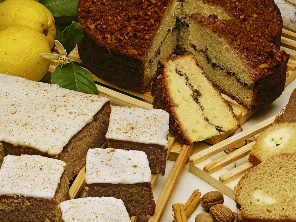 SPICY SOUR CREAM CAKE WITH LEMON ICING