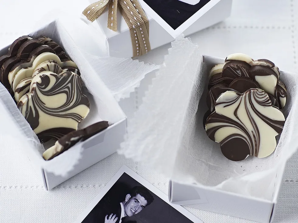 chocolate peanut butter flowers