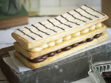 chocolate and vanilla napoleon