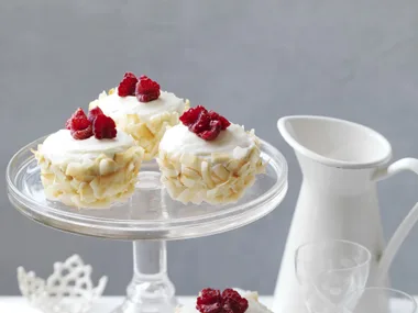 FROU FROU CAKES