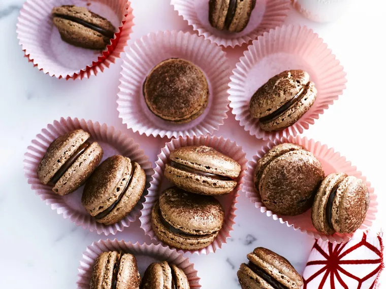 CHOCOLATE French Macaroons