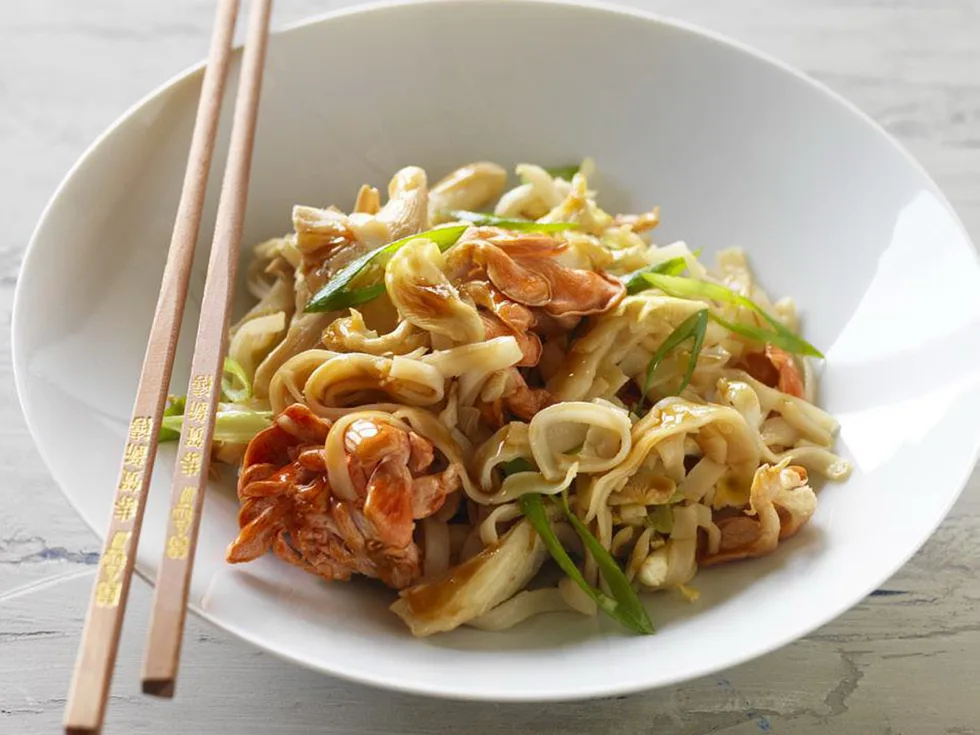 Mixed oyster mushroom and ginger noodles