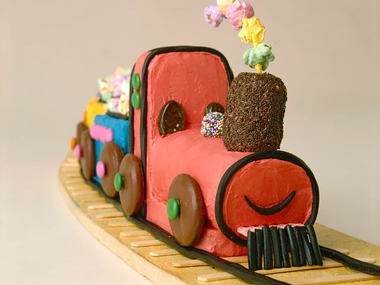 Train birthday cake