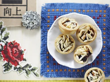 blueberry apple crumbles