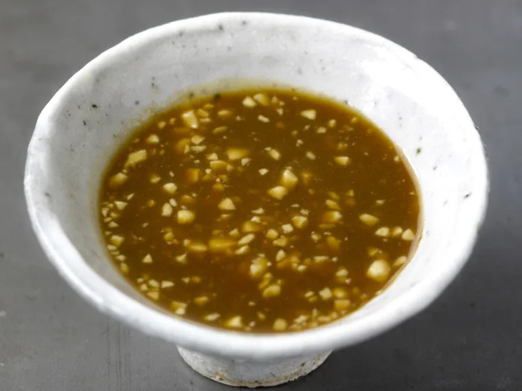 hoisin and peanut dipping sauce