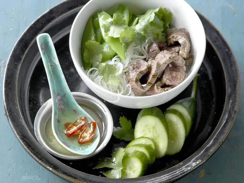 beef and rice noodle salad