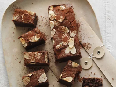 DATE AND ALMOND Brownies