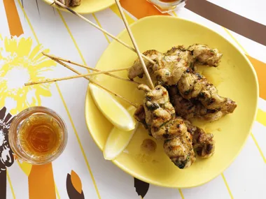 mini chicken souvlakia