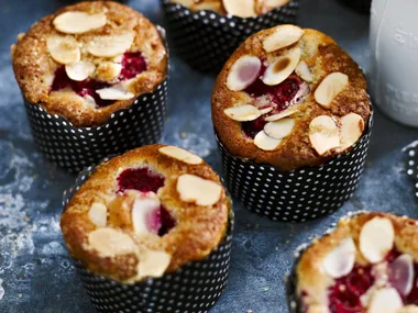 ALMOND BERRY Sugar Cakes