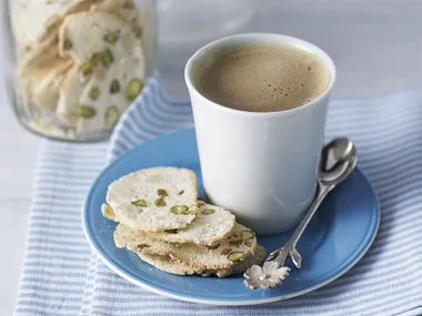 pistachio almond crisps