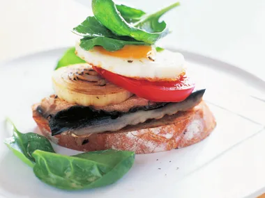 mushroom burgers with the lot