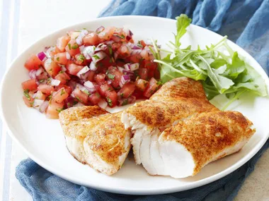 AVOCADO AND SMOKED SALMON ENTREE