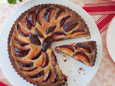 Nutty almond pastry tart