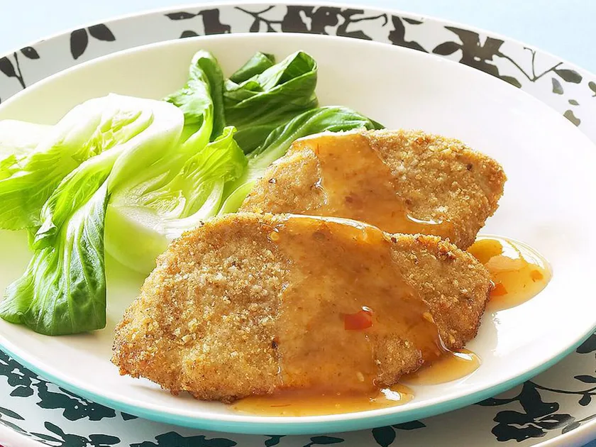 Pork steaks with plum sauce