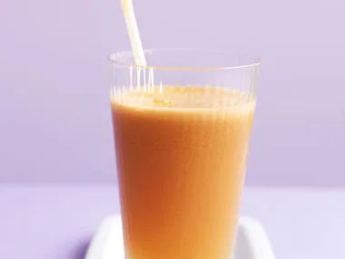 apple, carrot and ginger juice