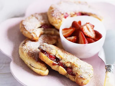 BERRY CROISSANT  FRENCH TOAST
