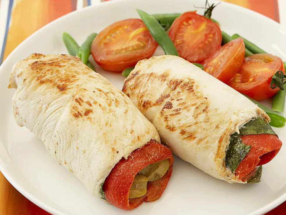 MEDITERRANEAN CHICKEN ROLLS