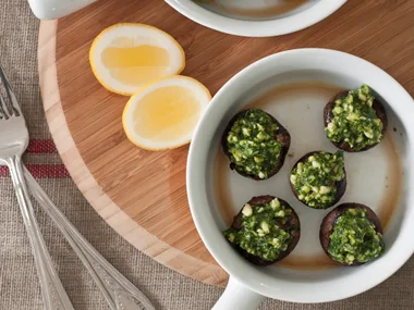 Baked mushrooms with parsley basil pesto