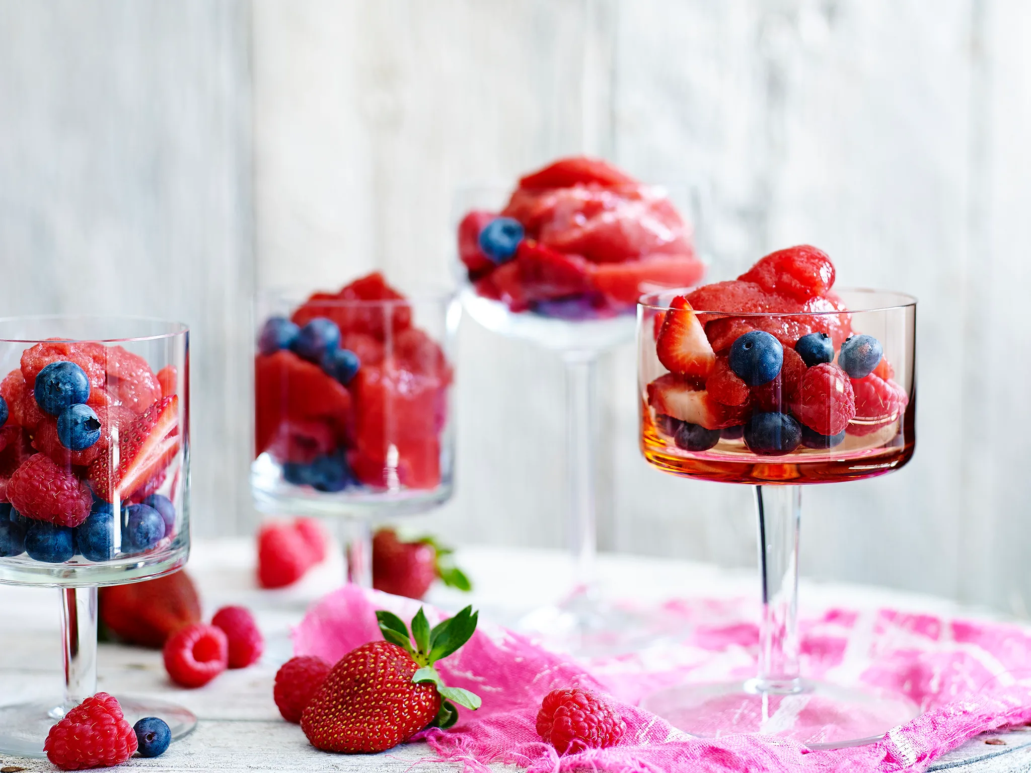 Sugar-free strawberry and apple jelly