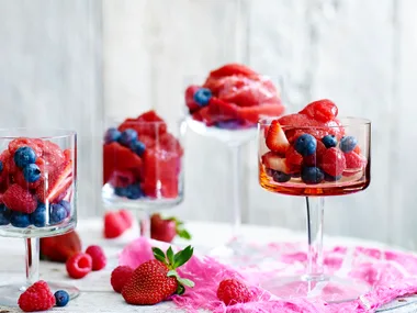 Sugar-free strawberry and apple jelly