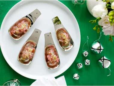 Tuna tasters with nam jim