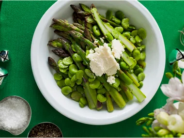 Broad beans, asparagus and pecorino feta
