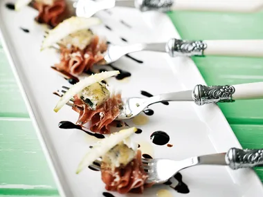 Prosciutto di Parma forks with gorgonzola and walnuts
