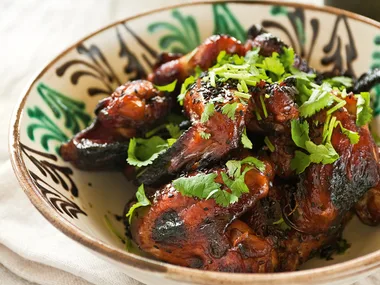 Sticky chicken wings
