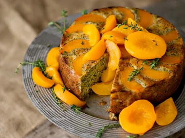 Peach, thyme and poppy seed cake